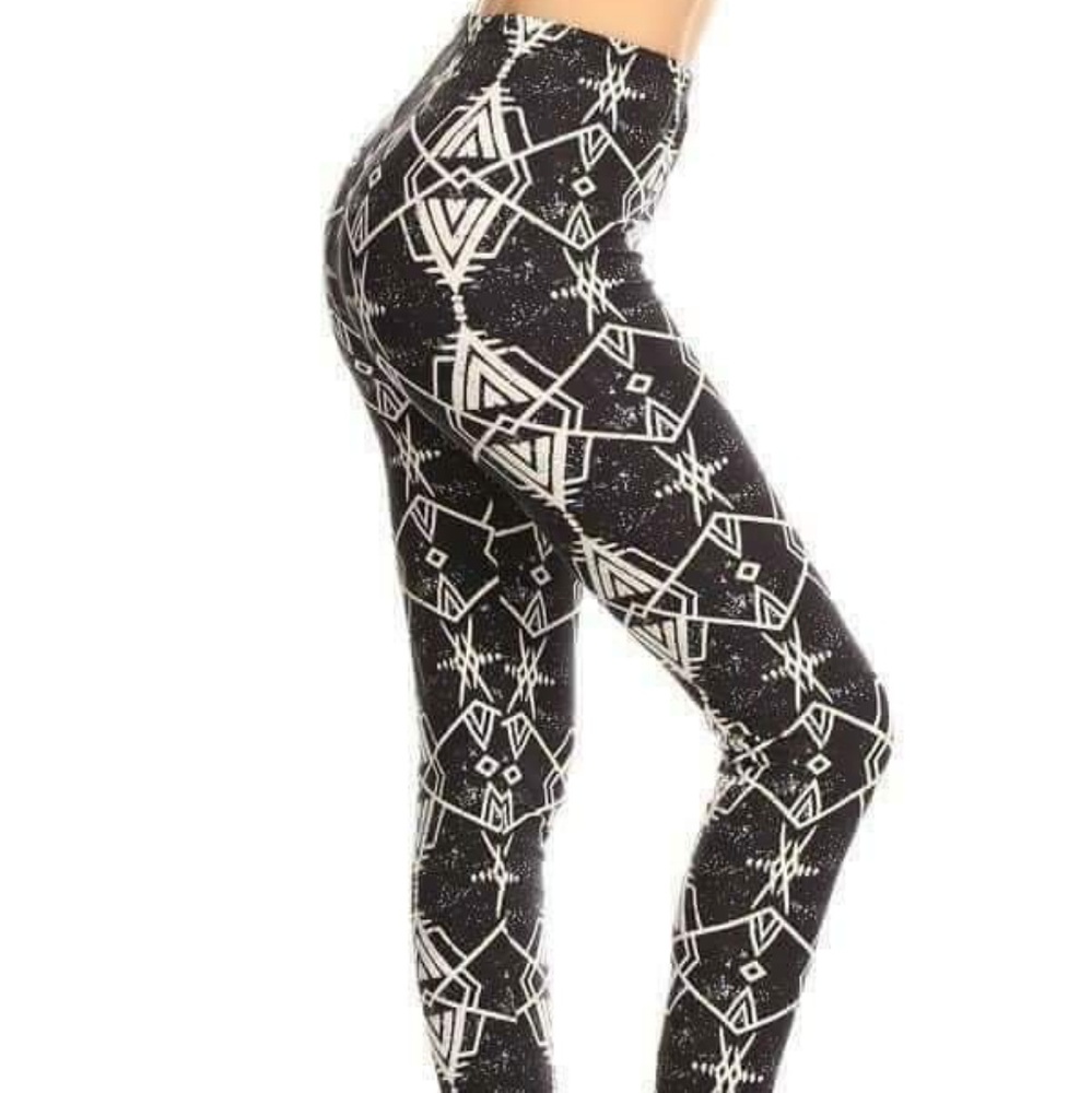 Super Plush Plus Size Navajo Print Leggings